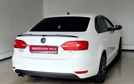 Volkswagen Jetta VI, 2013 год, 750 000 рублей, 4 фотография