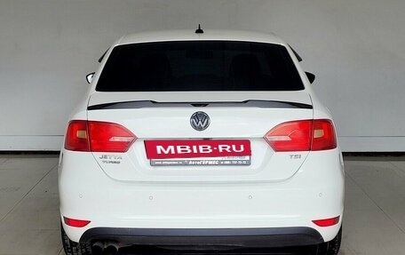 Volkswagen Jetta VI, 2013 год, 750 000 рублей, 3 фотография