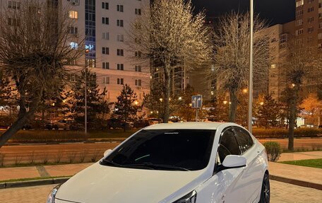 Hyundai Solaris II рестайлинг, 2013 год, 1 100 000 рублей, 1 фотография