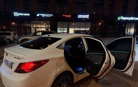 Hyundai Solaris II рестайлинг, 2013 год, 1 100 000 рублей, 9 фотография