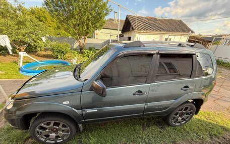 Chevrolet Niva I рестайлинг, 2011 год, 420 000 рублей, 2 фотография