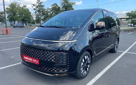 Hyundai Staria, 2024 год, 7 900 000 рублей, 2 фотография