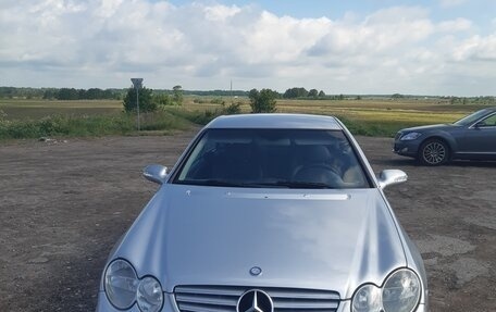 Mercedes-Benz CLK-Класс, 2003 год, 900 000 рублей, 4 фотография