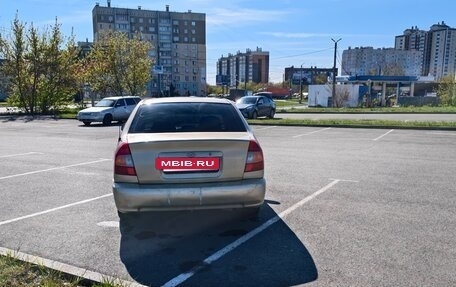 Hyundai Accent II, 2004 год, 200 000 рублей, 4 фотография
