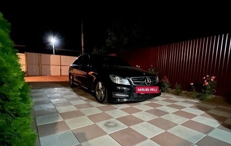 Mercedes-Benz C-Класс, 2013 год, 1 500 000 рублей, 2 фотография