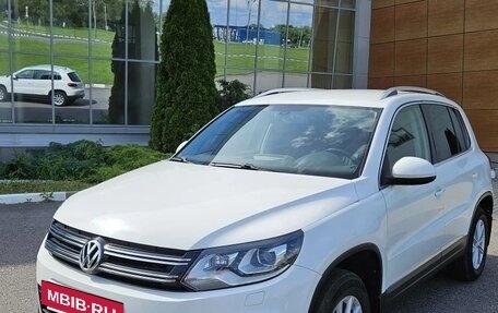 Volkswagen Tiguan I, 2013 год, 1 690 000 рублей, 2 фотография
