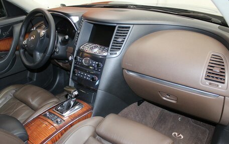 Infiniti FX II, 2010 год, 2 157 000 рублей, 10 фотография