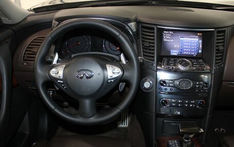 Infiniti FX II, 2010 год, 2 157 000 рублей, 16 фотография