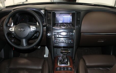 Infiniti FX II, 2010 год, 2 157 000 рублей, 17 фотография
