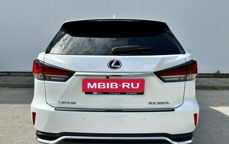 Lexus RX IV рестайлинг, 2020 год, 3 800 000 рублей, 8 фотография