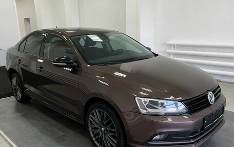 Volkswagen Jetta VI, 2015 год, 1 349 000 рублей, 3 фотография