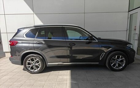 BMW X5, 2019 год, 6 100 000 рублей, 6 фотография