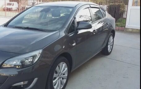 Opel Astra J, 2012 год, 820 000 рублей, 1 фотография