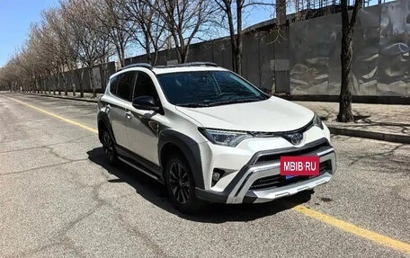 Toyota RAV4, 2019 год, 2 035 000 рублей, 2 фотография