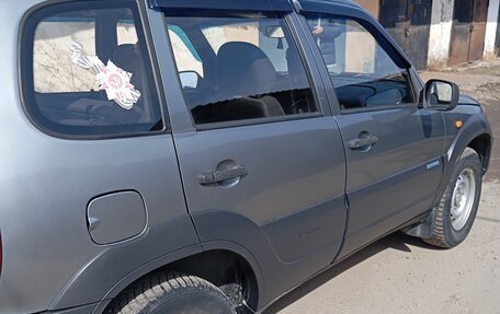 Chevrolet Niva I рестайлинг, 2009 год, 435 000 рублей, 1 фотография