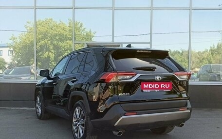 Toyota RAV4, 2020 год, 3 699 000 рублей, 7 фотография
