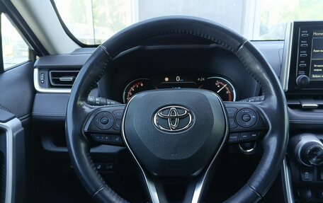 Toyota RAV4, 2020 год, 3 699 000 рублей, 21 фотография