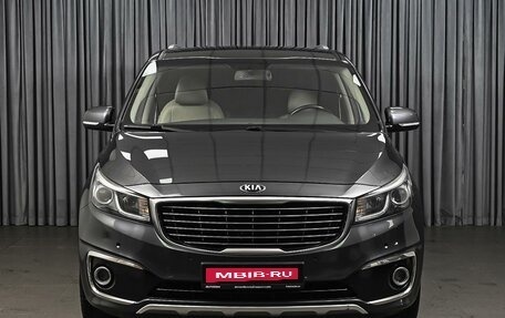KIA Carnival III, 2017 год, 2 740 000 рублей, 3 фотография