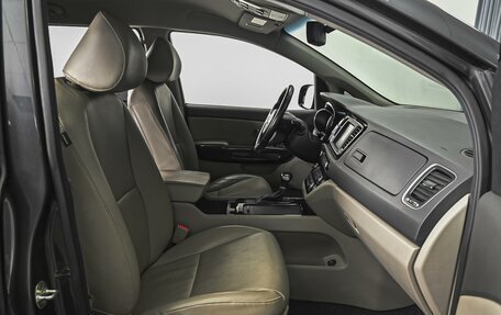 KIA Carnival III, 2017 год, 2 740 000 рублей, 8 фотография