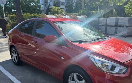 Hyundai Solaris II рестайлинг, 2012 год, 850 000 рублей, 4 фотография
