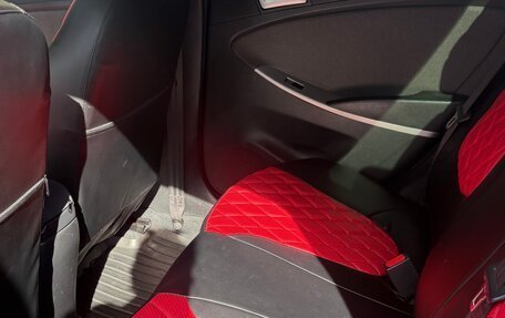 Hyundai Solaris II рестайлинг, 2012 год, 850 000 рублей, 12 фотография