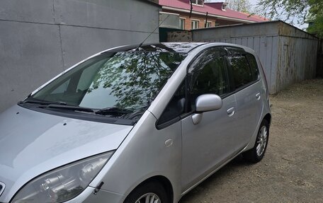 Mitsubishi Colt VI рестайлинг, 2003 год, 400 000 рублей, 5 фотография