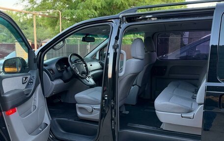 Hyundai H-1 II рестайлинг, 2018 год, 2 400 000 рублей, 11 фотография