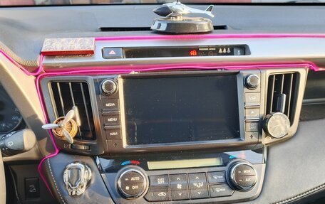 Toyota RAV4, 2017 год, 2 250 000 рублей, 6 фотография