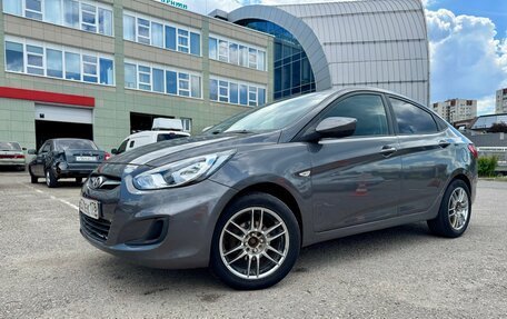 Hyundai Solaris II рестайлинг, 2011 год, 659 000 рублей, 4 фотография