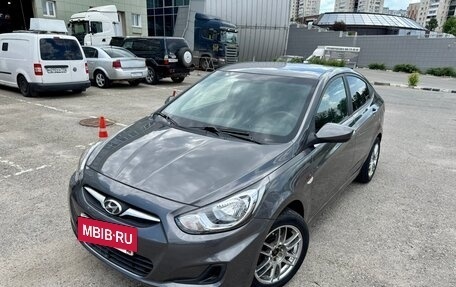 Hyundai Solaris II рестайлинг, 2011 год, 659 000 рублей, 6 фотография