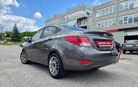 Hyundai Solaris II рестайлинг, 2011 год, 659 000 рублей, 10 фотография