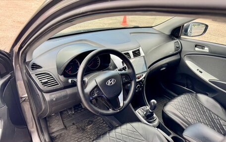 Hyundai Solaris II рестайлинг, 2011 год, 659 000 рублей, 16 фотография