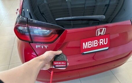 Honda Fit, 2021 год, 1 379 000 рублей, 24 фотография