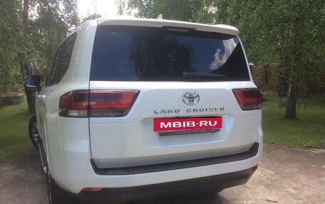 Toyota Land Cruiser, 2022 год, 9 400 000 рублей, 2 фотография