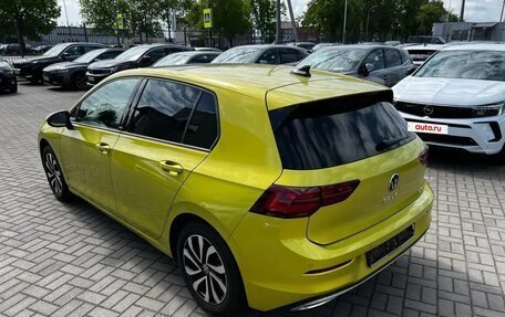 Volkswagen Golf VIII, 2022 год, 2 272 000 рублей, 3 фотография