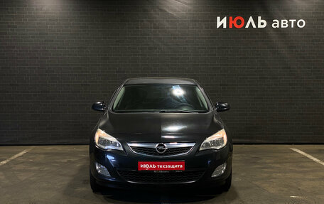 Opel Astra J, 2012 год, 700 000 рублей, 2 фотография