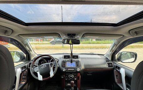 Toyota Land Cruiser Prado 150 рестайлинг 2, 2017 год, 4 500 000 рублей, 7 фотография