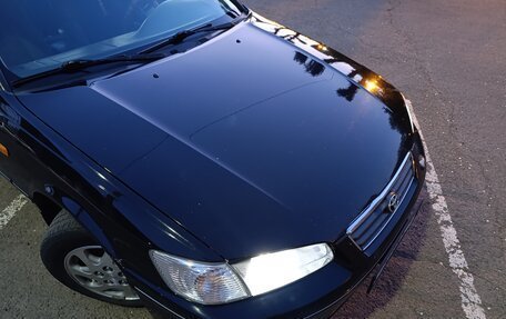 Toyota Camry, 2001 год, 900 000 рублей, 3 фотография