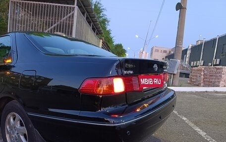 Toyota Camry, 2001 год, 900 000 рублей, 9 фотография