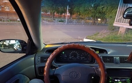 Toyota Camry, 2001 год, 900 000 рублей, 25 фотография