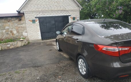 KIA Rio III рестайлинг, 2014 год, 1 100 000 рублей, 18 фотография