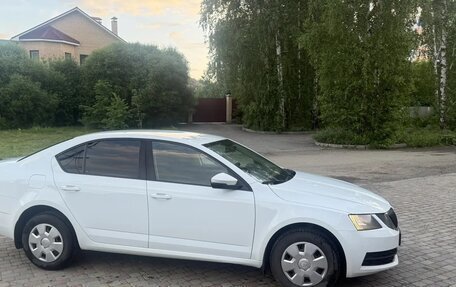 Skoda Octavia, 2017 год, 1 050 000 рублей, 5 фотография