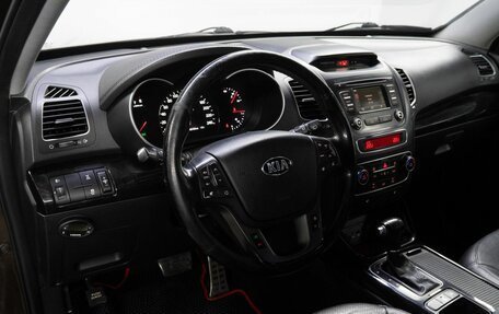 KIA Sorento II рестайлинг, 2013 год, 1 690 000 рублей, 10 фотография