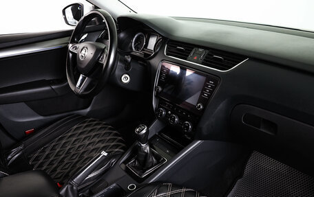 Skoda Octavia, 2018 год, 1 989 000 рублей, 11 фотография