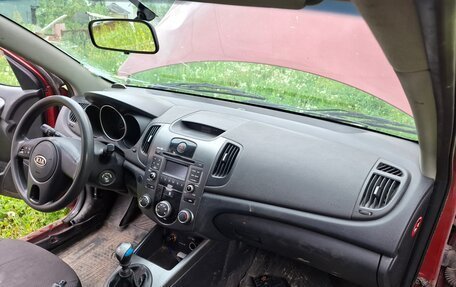 KIA Cerato III, 2010 год, 200 000 рублей, 6 фотография
