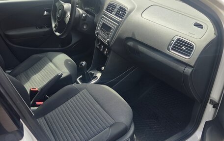 Volkswagen Polo VI (EU Market), 2012 год, 420 000 рублей, 9 фотография