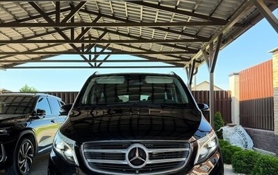 Mercedes-Benz V-Класс, 2018 год, 3 300 000 рублей, 1 фотография
