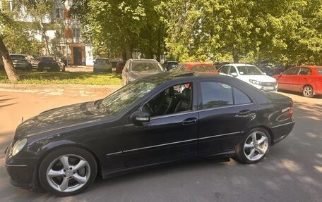 Mercedes-Benz C-Класс, 2005 год, 630 000 рублей, 1 фотография