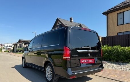 Mercedes-Benz V-Класс, 2018 год, 3 300 000 рублей, 5 фотография