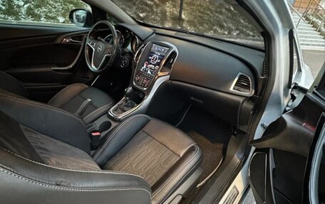 Opel Astra J, 2012 год, 609 000 рублей, 8 фотография
